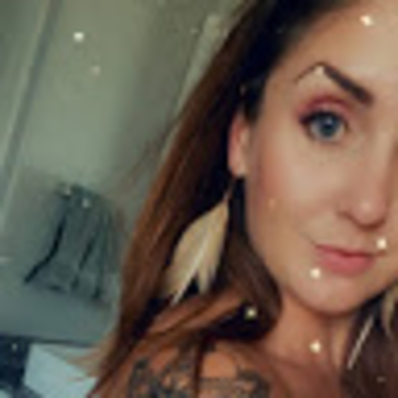 Meet your Posher, Rachel - Picture 1 of 1